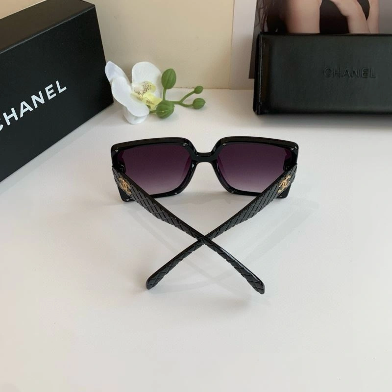 Chanel Sunglasses Lightweight 278090