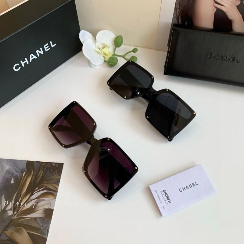 Chanel Sunglasses Lightweight 278090