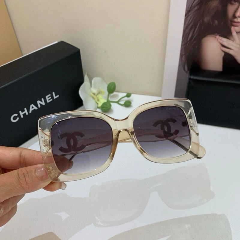 Chanel Sunglasses Fashionable 278087
