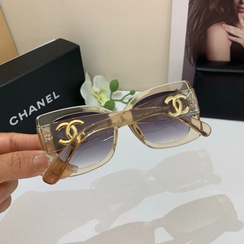 Chanel Sunglasses Fashionable 278087