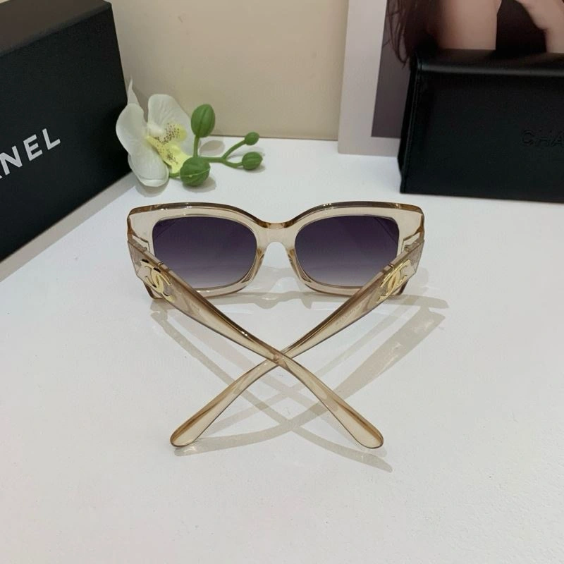 Chanel Sunglasses Fashionable 278087