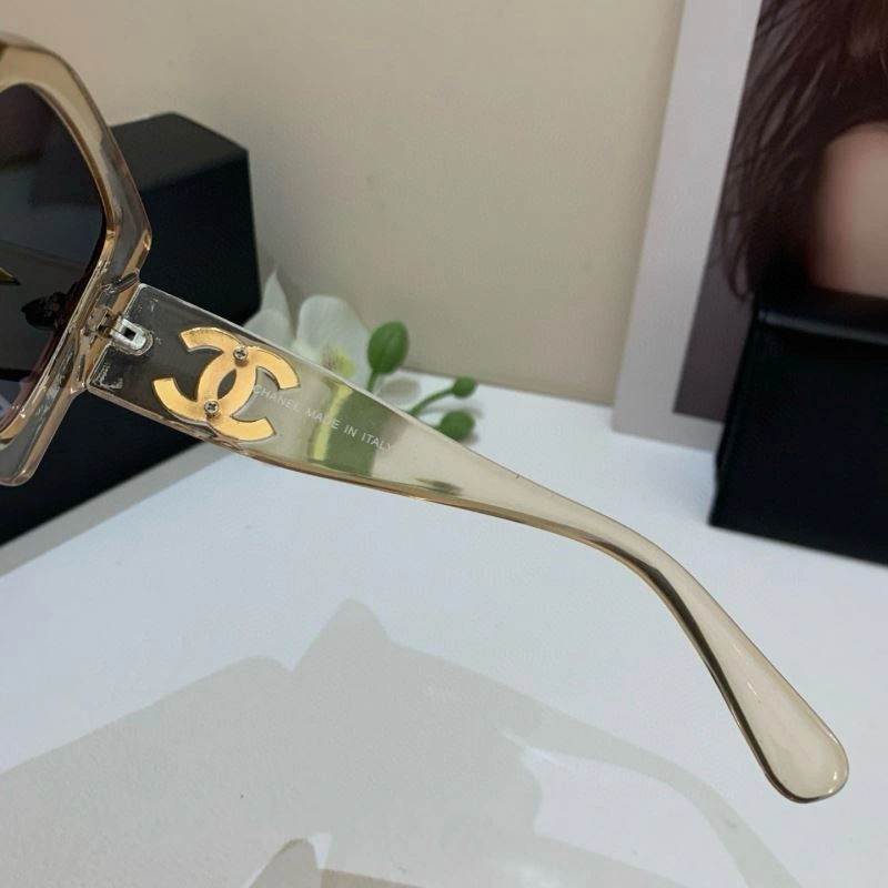 Chanel Sunglasses Fashionable 278087
