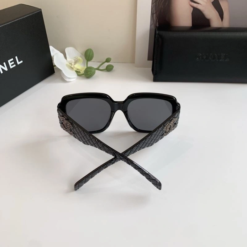 Chanel Sunglasses Unique 278086