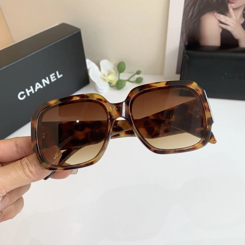 Unique Chanel Sunglasses 278081