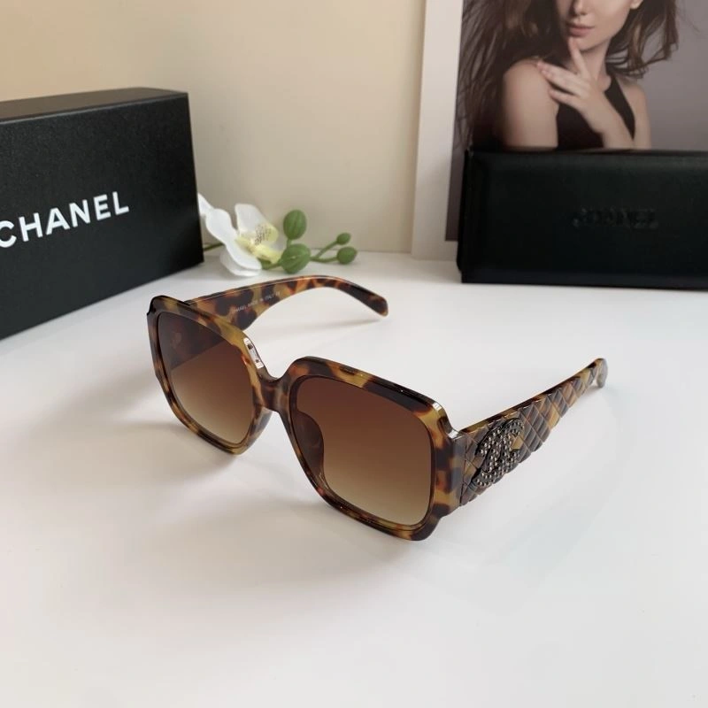 Unique Chanel Sunglasses 278081