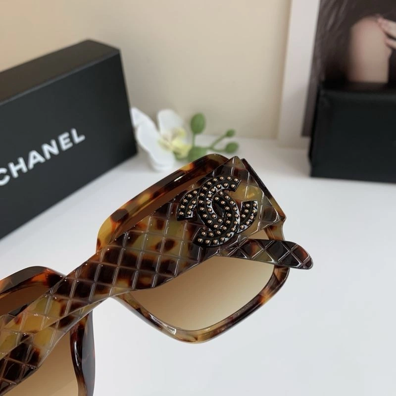 Unique Chanel Sunglasses 278081