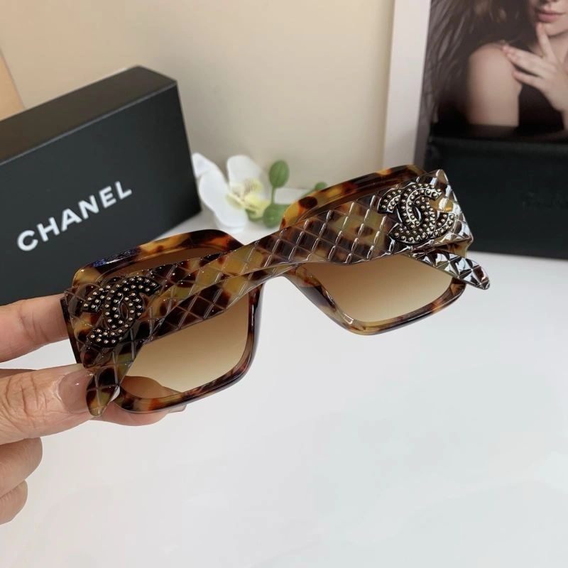 Unique Chanel Sunglasses 278081