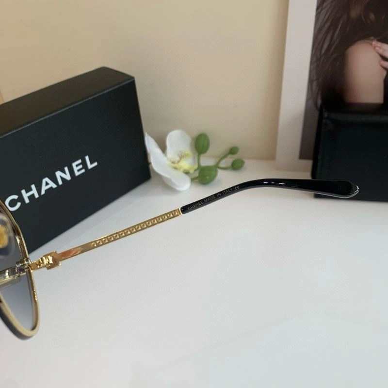 MoistureWicking Chanel Sunglasses 278052