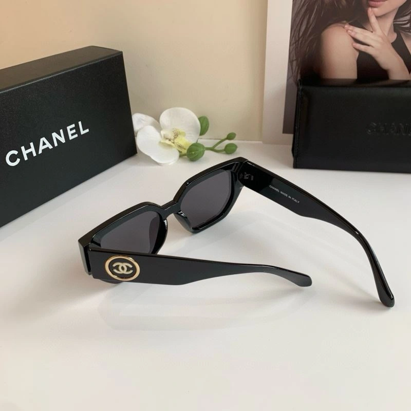 MoistureWicking Chanel Sunglasses 278054