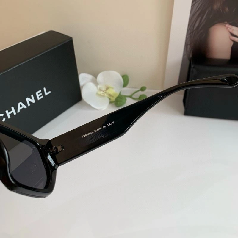 MoistureWicking Chanel Sunglasses 278054
