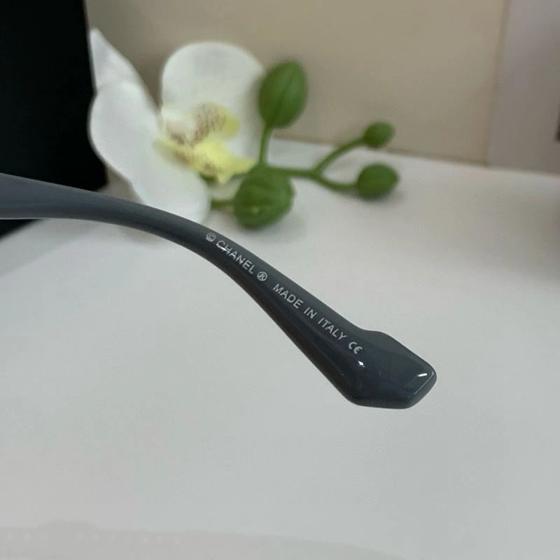Packable Chanel Sunglasses 278058