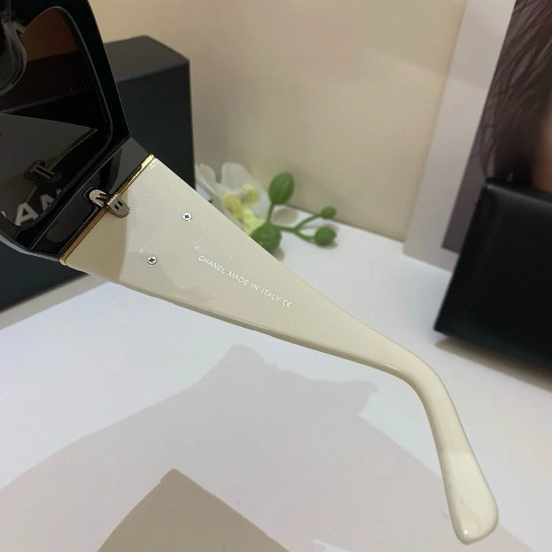 SoftTouch Chanel Sunglasses 278073