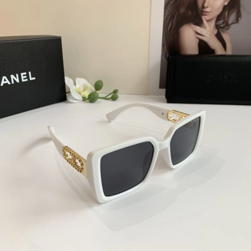 Chanel Sunglasses Effortless 278050