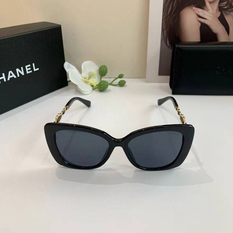 Unisex Chanel Sunglasses 278046