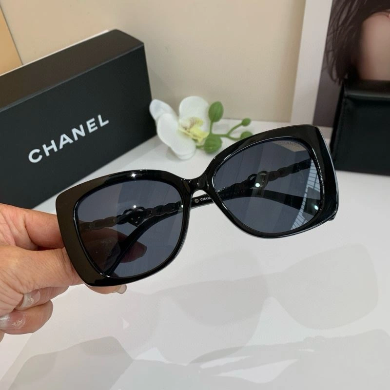 Unisex Chanel Sunglasses 278046