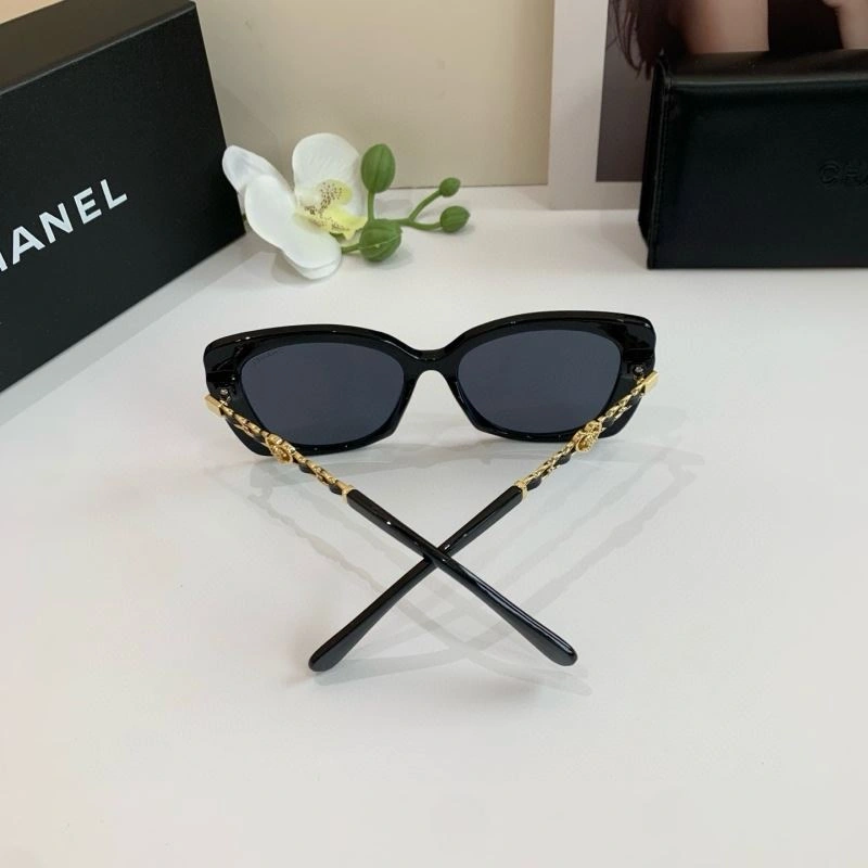 Unisex Chanel Sunglasses 278046