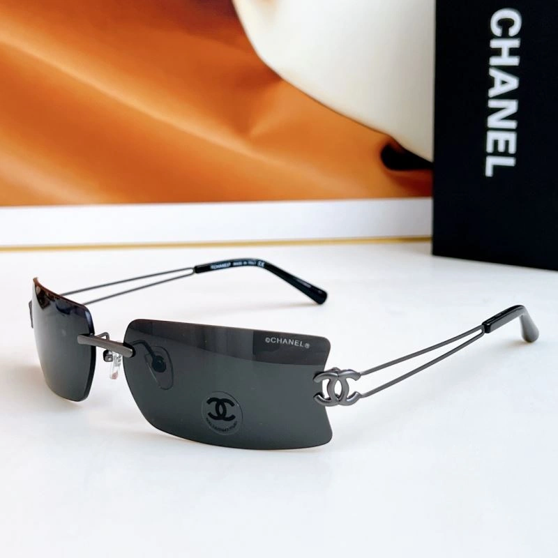Chanel Sunglasses Durable 278039