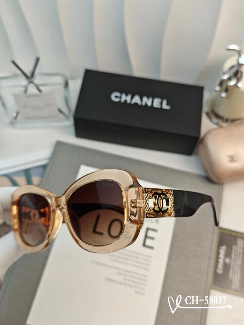 Lightweight Chanel Sunglasses 278017