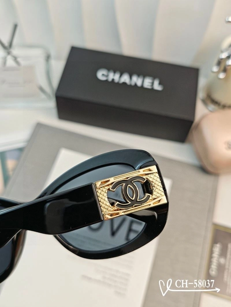Lightweight Chanel Sunglasses 278017