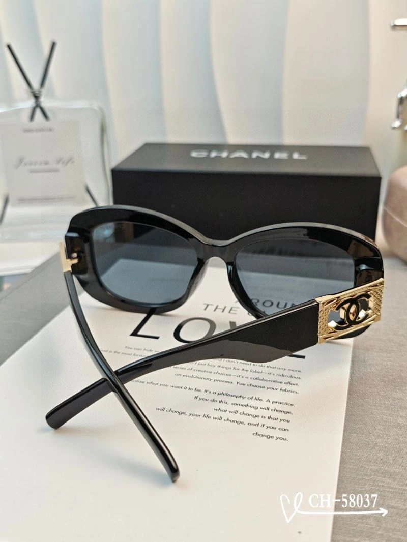 Lightweight Chanel Sunglasses 278017