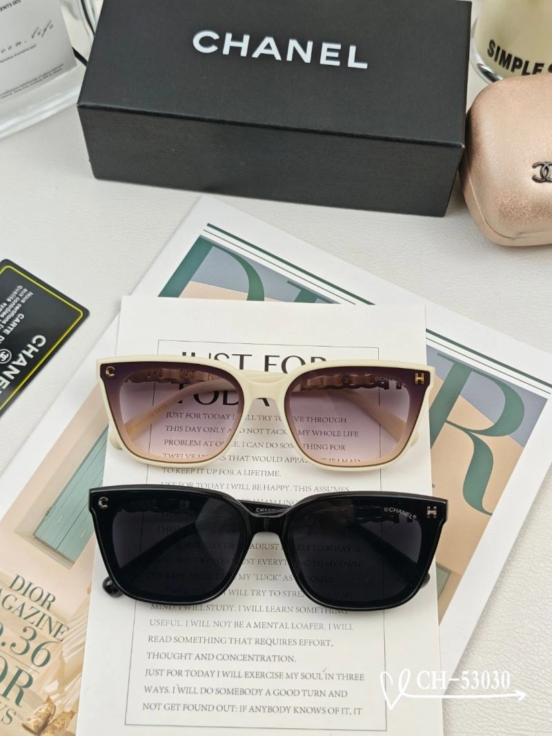 Practical Chanel Sunglasses 278036