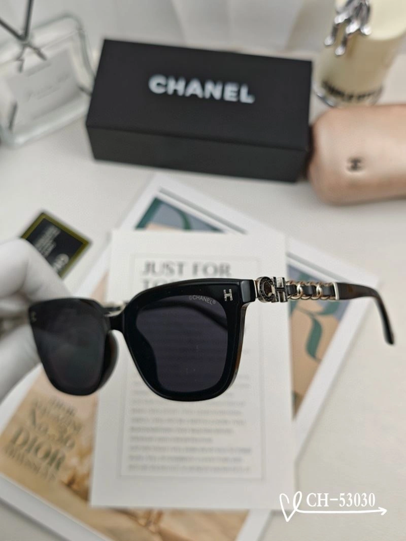 Practical Chanel Sunglasses 278036