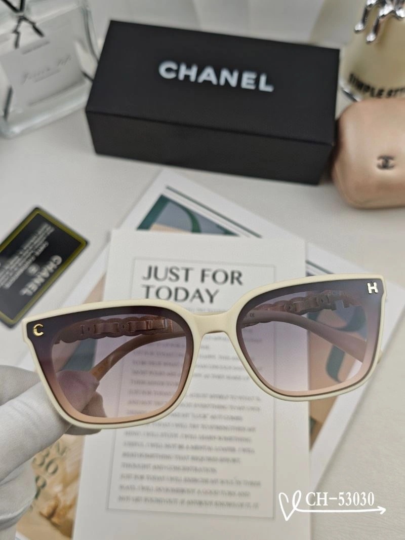 Practical Chanel Sunglasses 278036