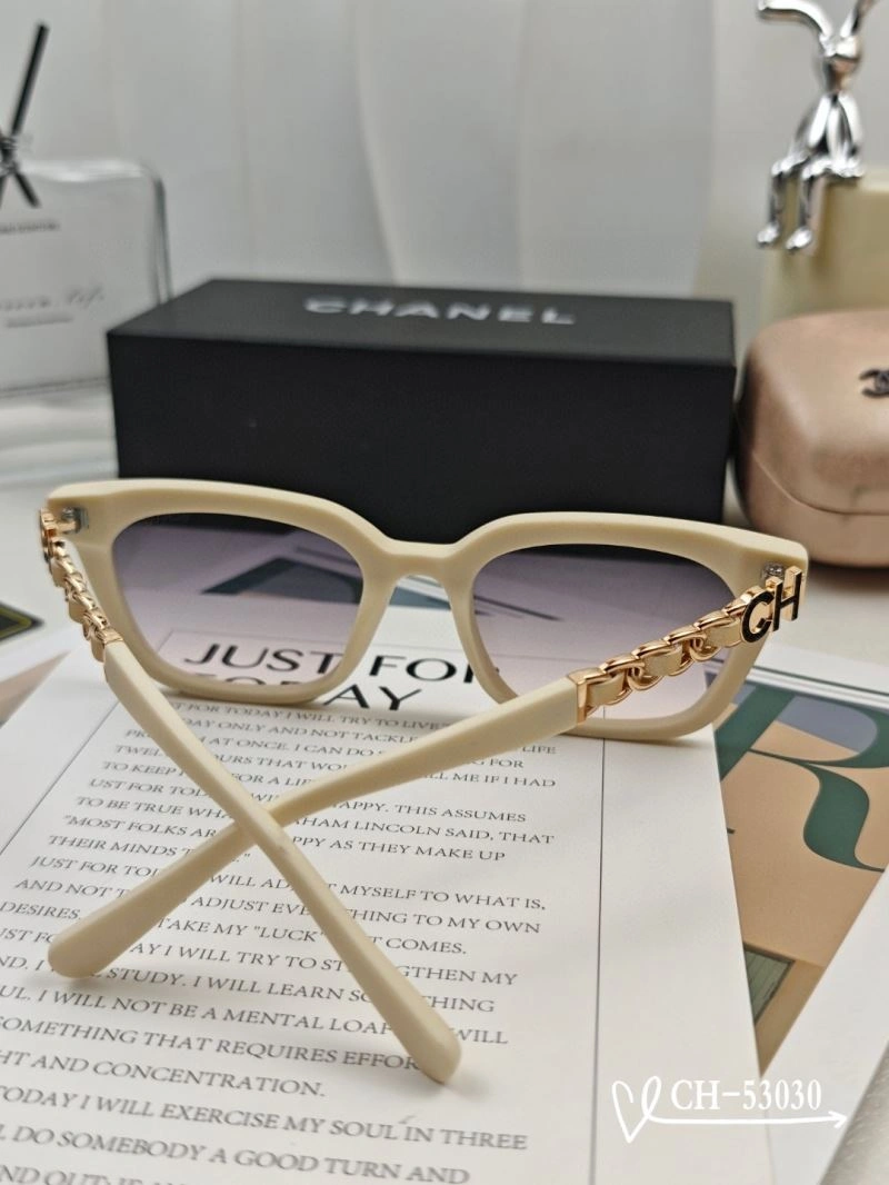 Practical Chanel Sunglasses 278036
