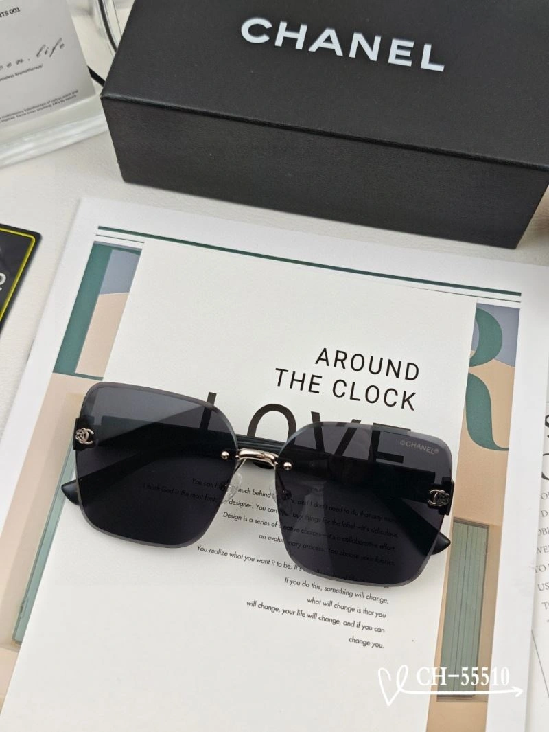 Sleek Chanel Sunglasses 278037