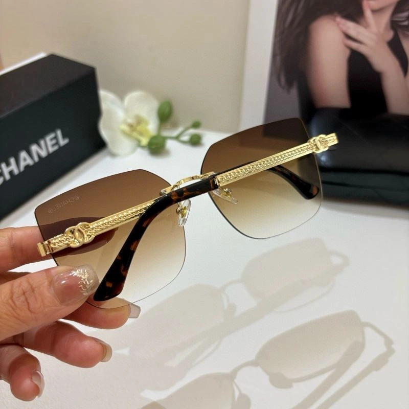 Chanel Sunglasses StreetReady 278023