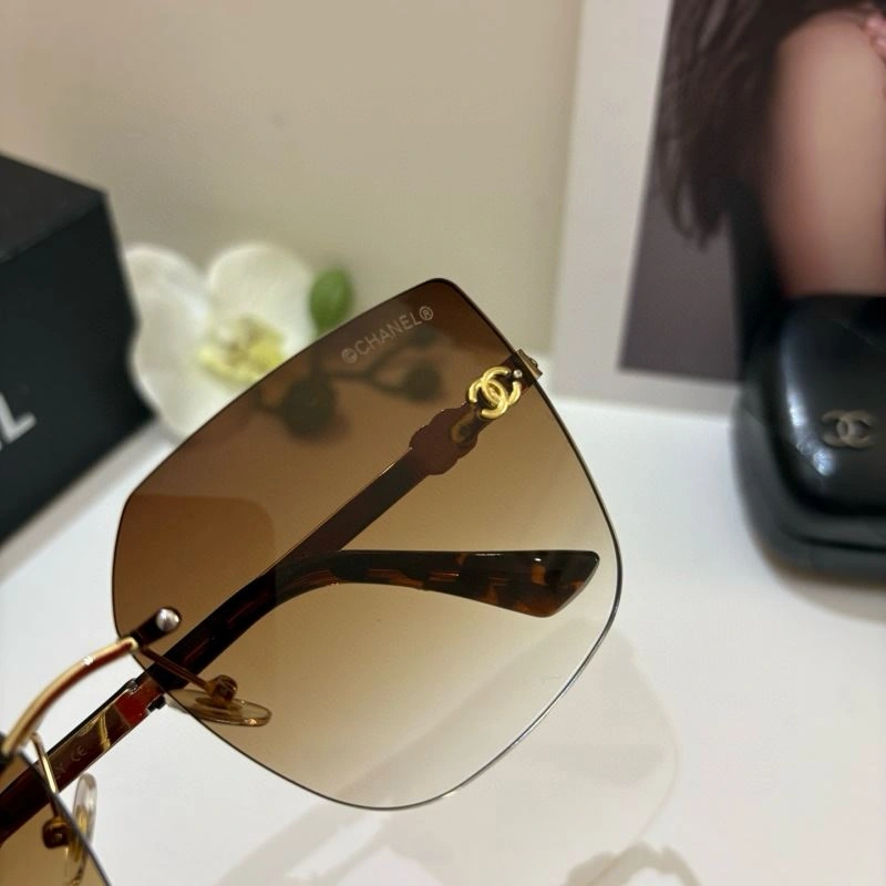 Chanel Sunglasses StreetReady 278023