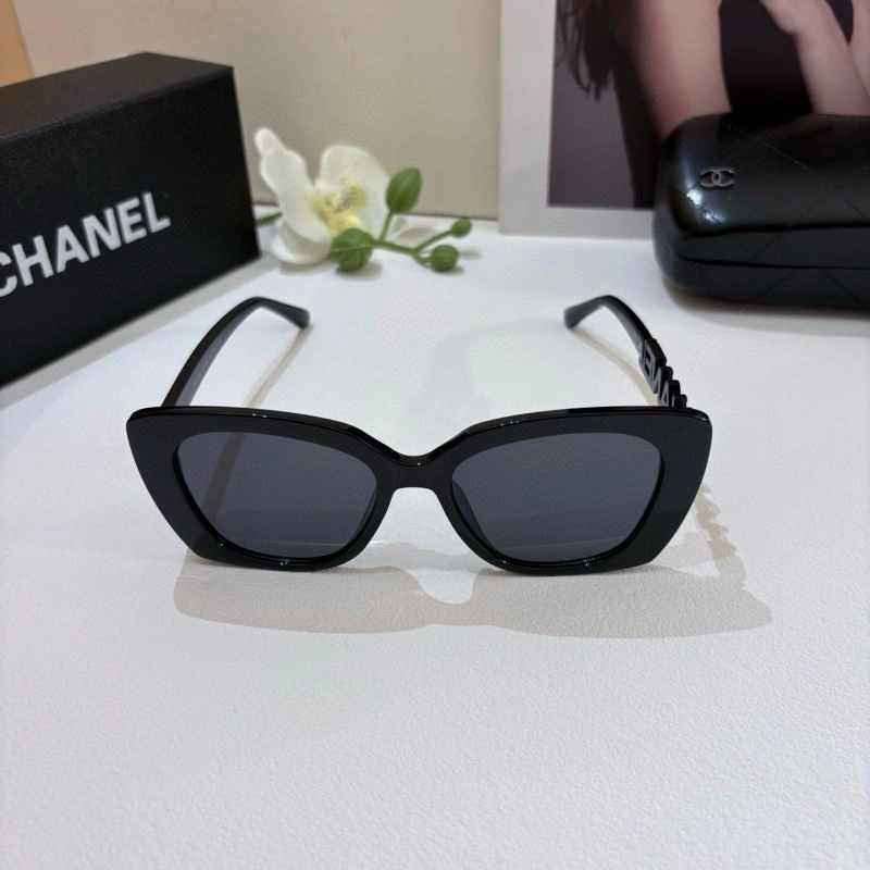WellDesigned Chanel Sunglasses 278013