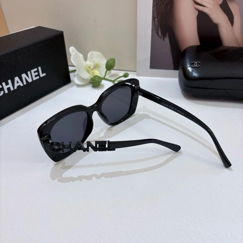 WellDesigned Chanel Sunglasses 278013
