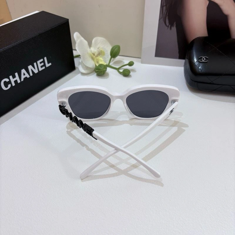 Chanel Sunglasses Compact 278008