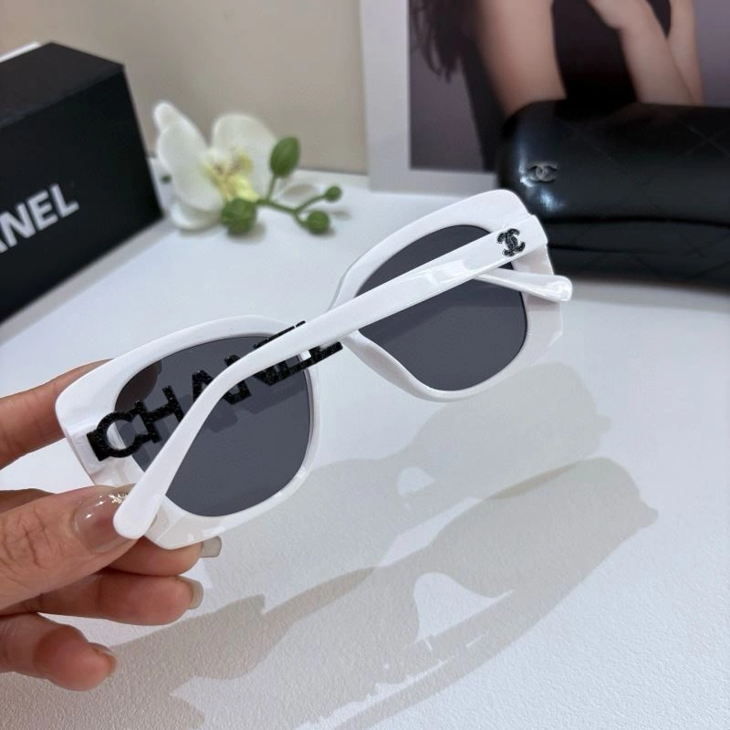 Chanel Sunglasses Compact 278008
