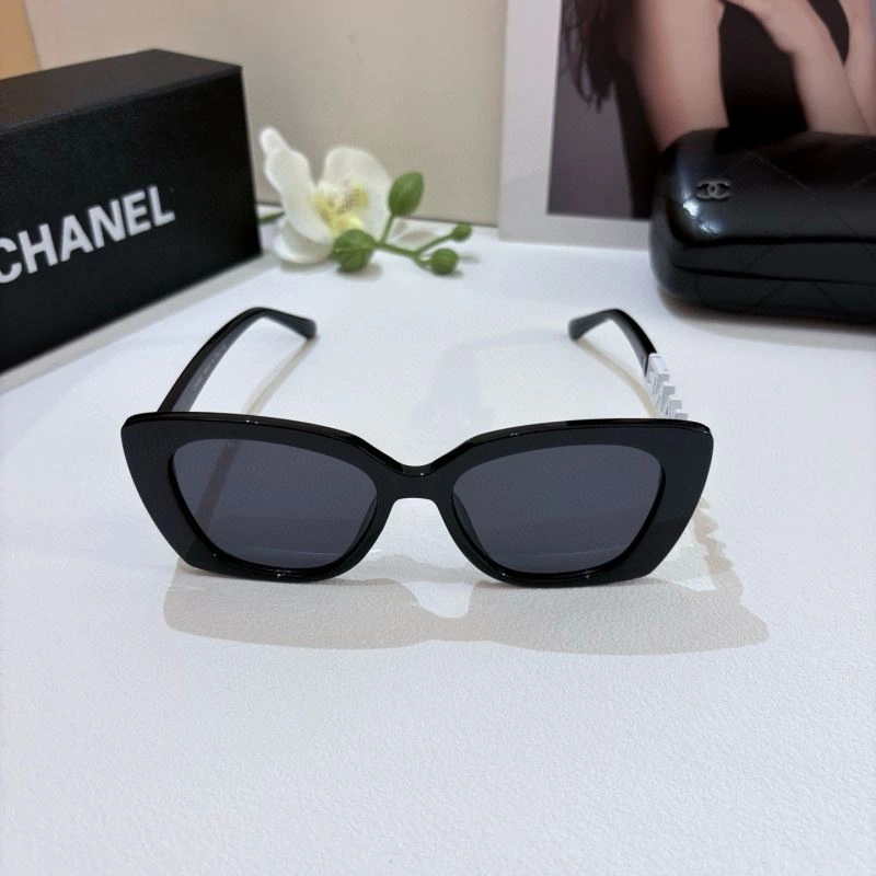 Fashionable Chanel Sunglasses 278006