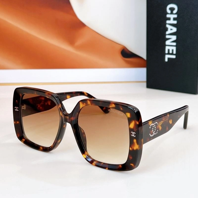 ModernLook Chanel Sunglasses 278003