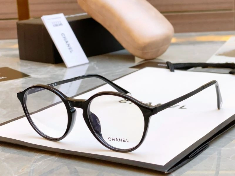 Chanel Sunglasses Minimalist 278000