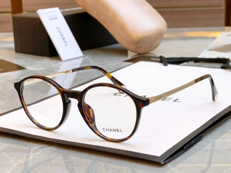 Chanel Sunglasses Minimalist 278000
