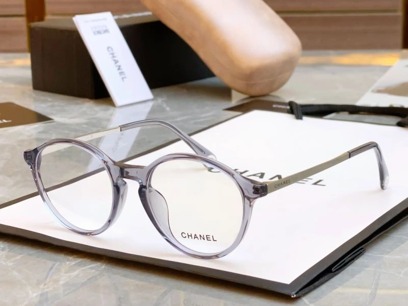 Chanel Sunglasses Minimalist 278000