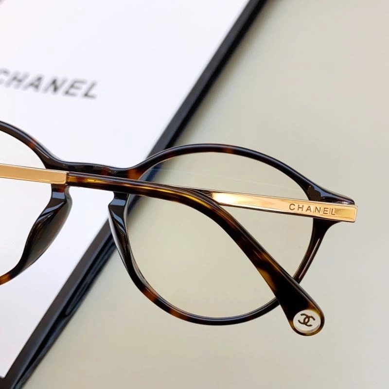 Chanel Sunglasses Minimalist 278000