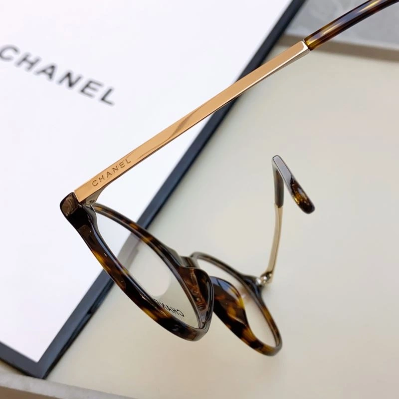 Chanel Sunglasses Minimalist 278000