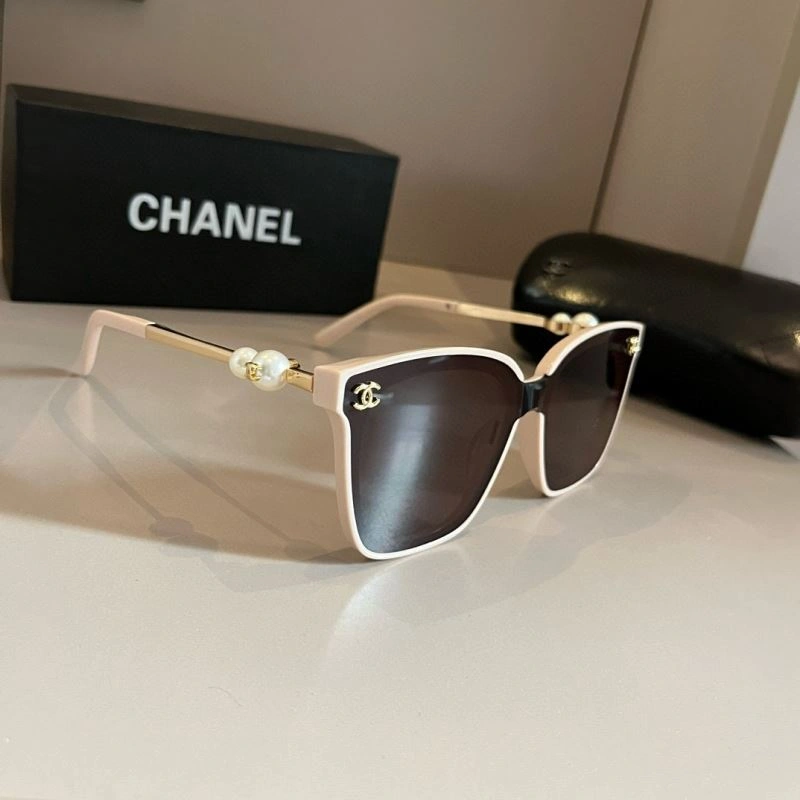 Chic Chanel Sunglasses 277996