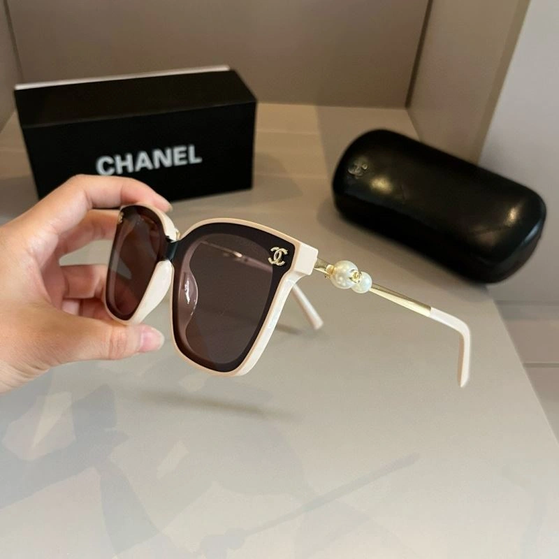 Chic Chanel Sunglasses 277996