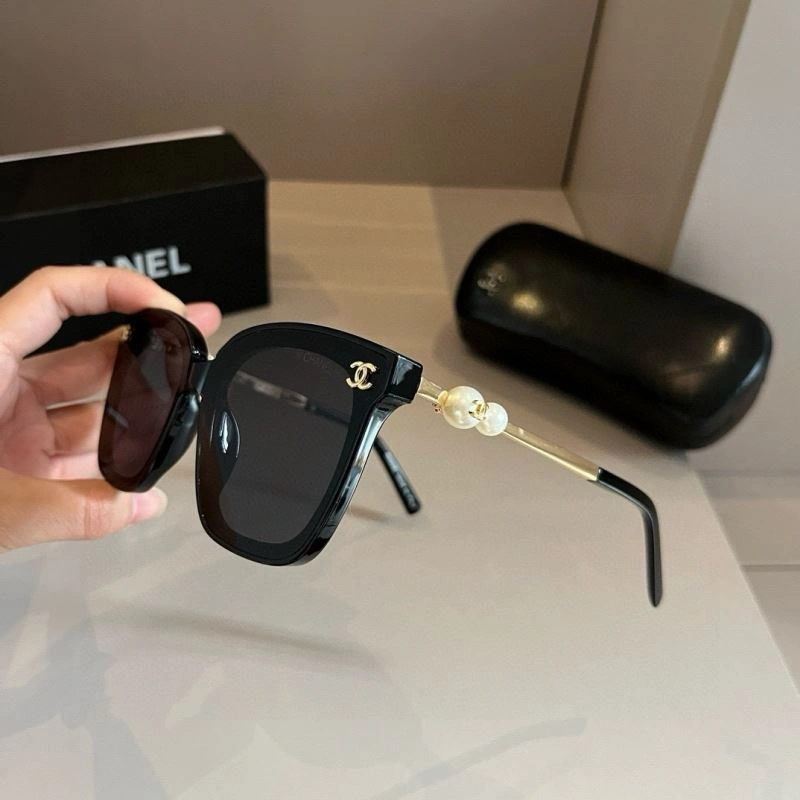 RelaxedFit Chanel Sunglasses 277997