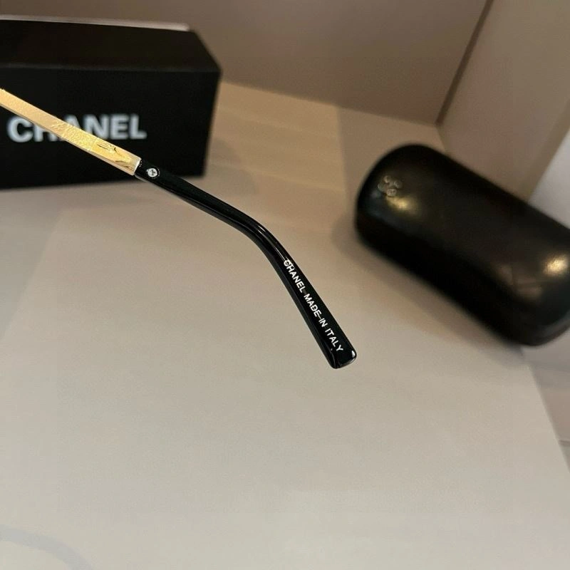RelaxedFit Chanel Sunglasses 277997