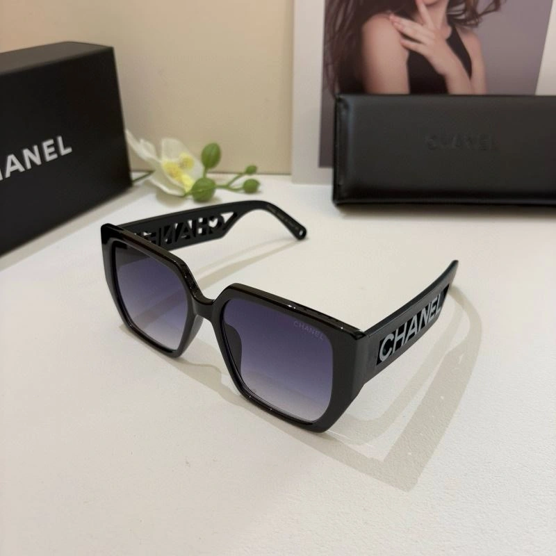 Seasonal Chanel Sunglasses 277983