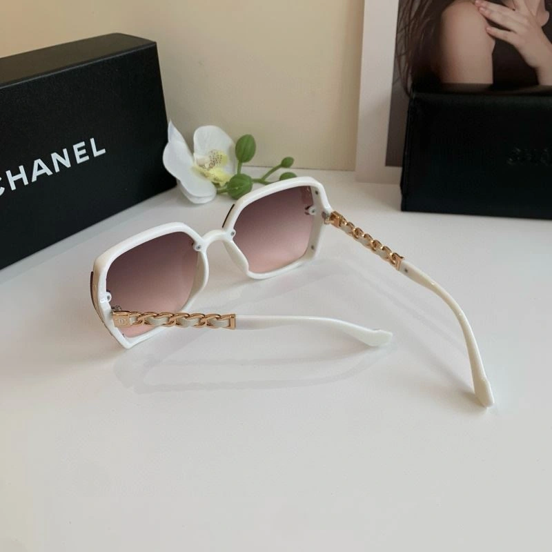 Chanel Sunglasses Bold 277980