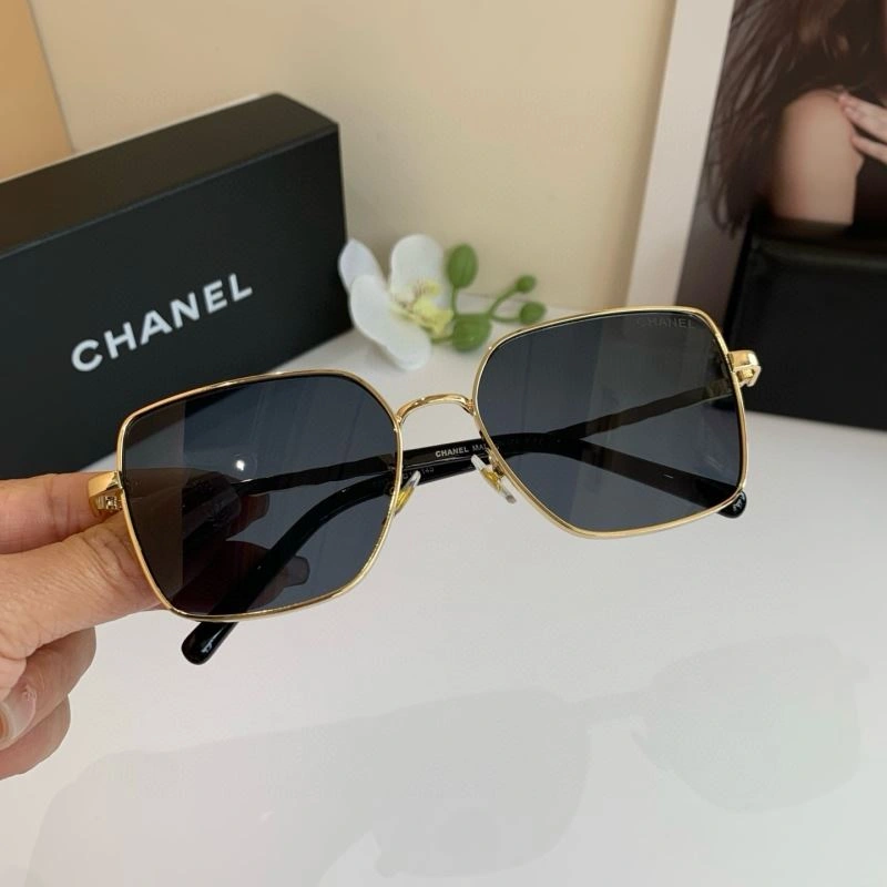 Chanel Sunglasses Bold 277986