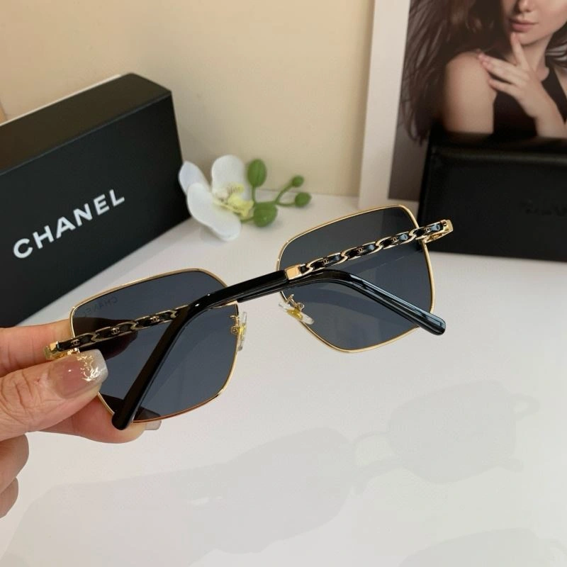 Chanel Sunglasses Bold 277986